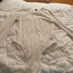 white flared armed body suit, Large